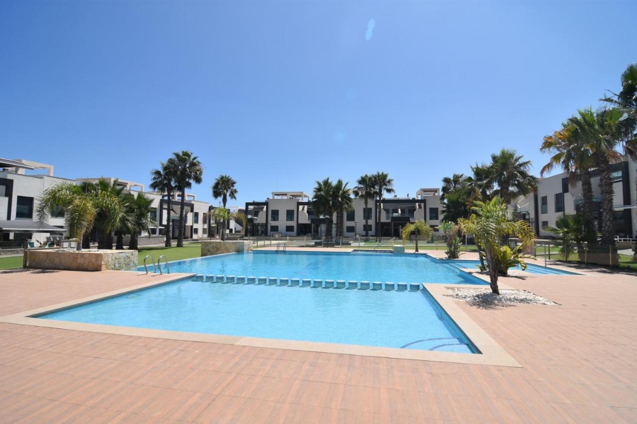 Oasis Beach Орихуела Екстериор снимка